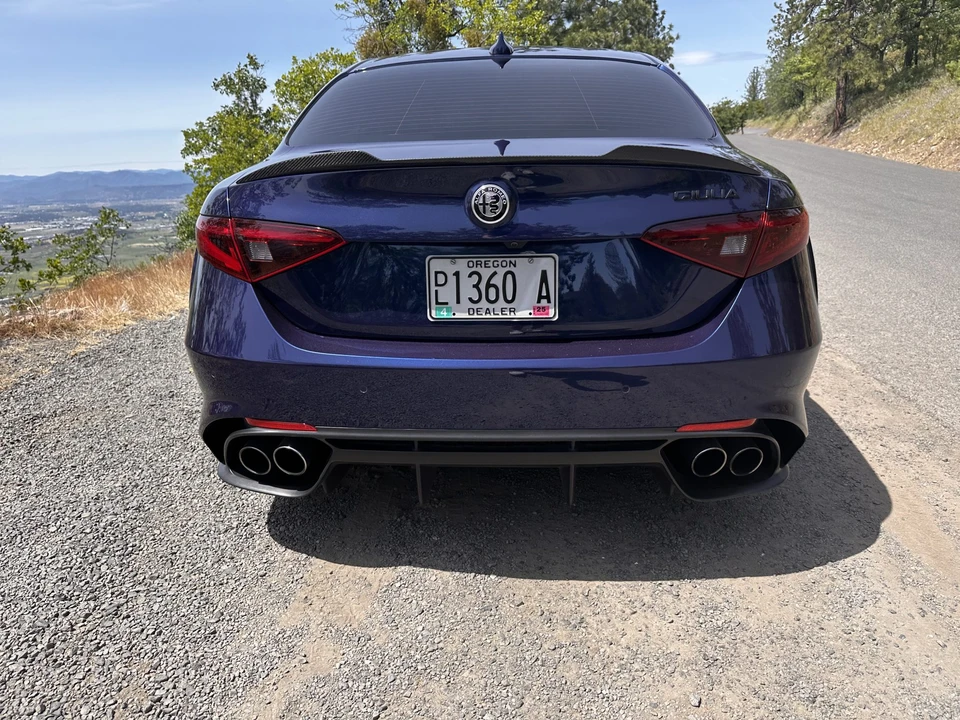 2017 Alfa Romeo Giulia Quadrifoglio - Image 15 of 31