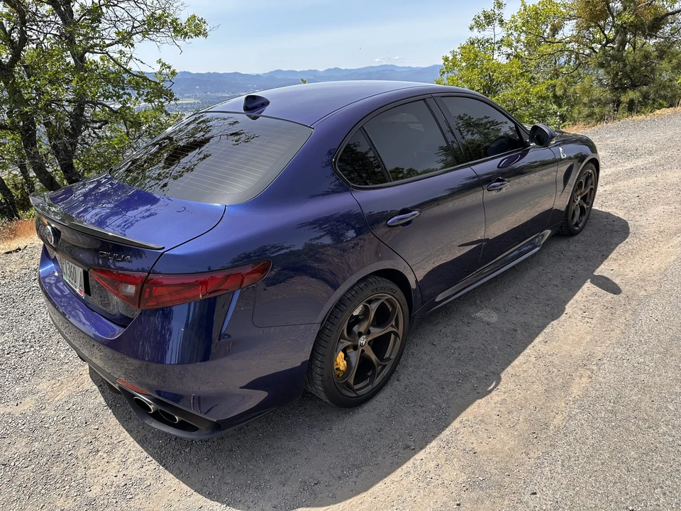 2017 Alfa Romeo Giulia Quadrifoglio - Image 18 of 31