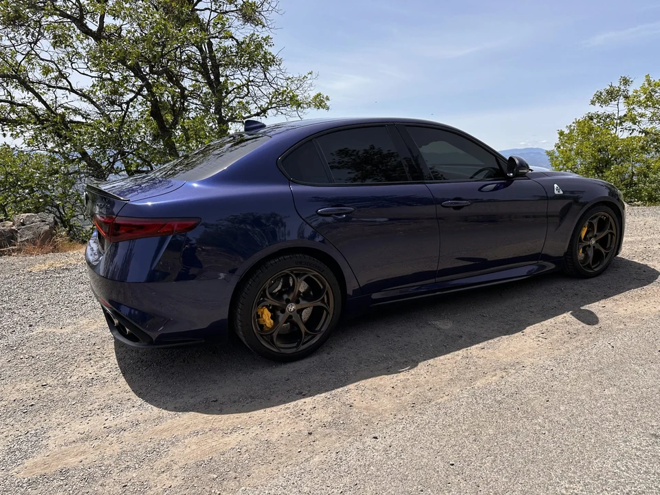 2017 Alfa Romeo Giulia Quadrifoglio - Image 22 of 31