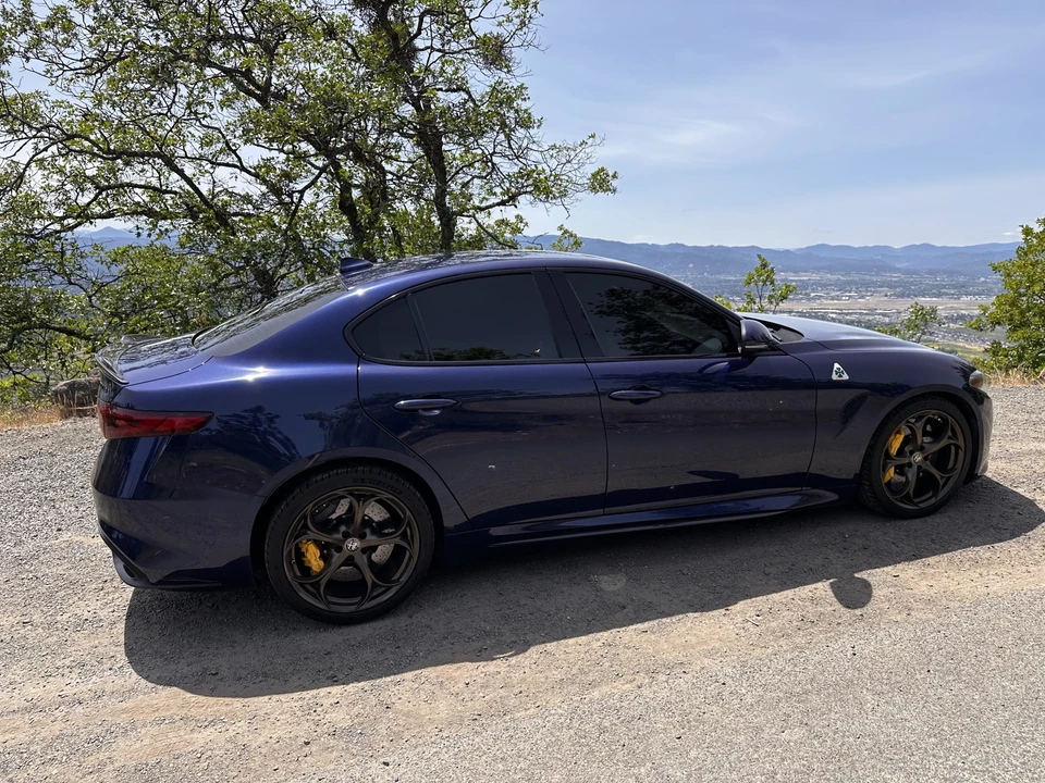 2017 Alfa Romeo Giulia Quadrifoglio - Image 25 of 31