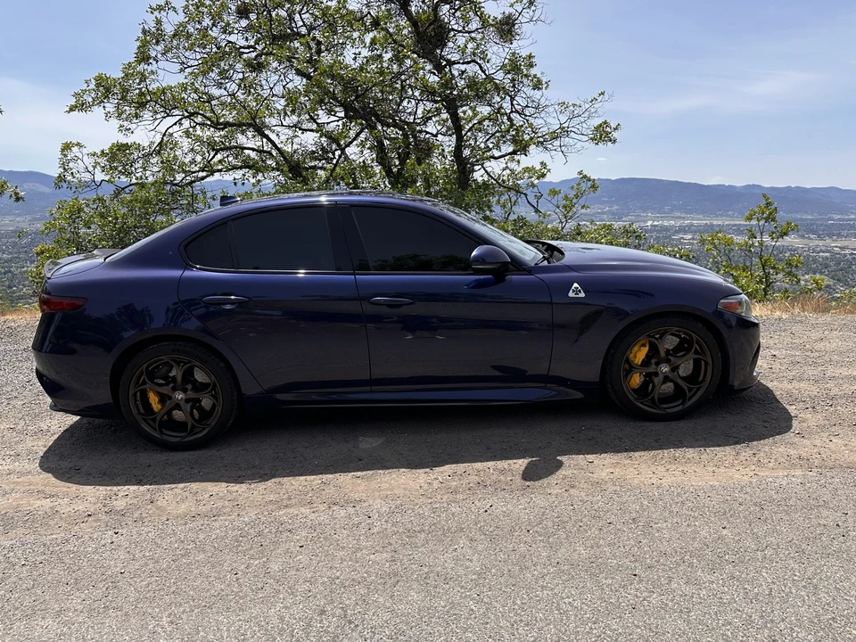 2017 Alfa Romeo Giulia Quadrifoglio - Image 28 of 31