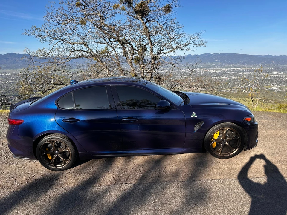 2017 Alfa Romeo Giulia Quadrifoglio - Image 28 of 31