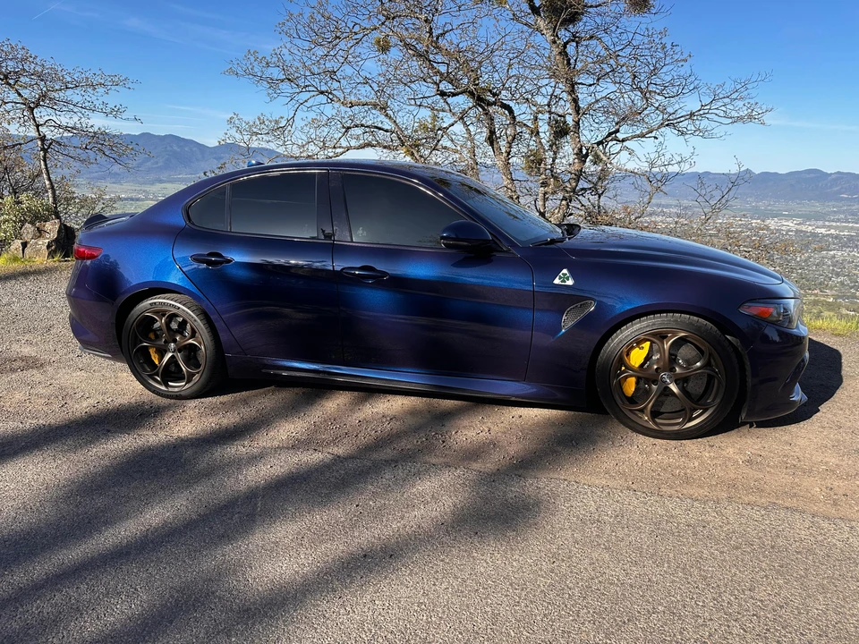 2017 Alfa Romeo Giulia Quadrifoglio - Image 29 of 31