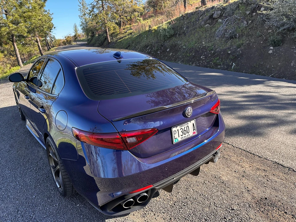2017 Alfa Romeo Giulia Quadrifoglio - Image 16 of 31