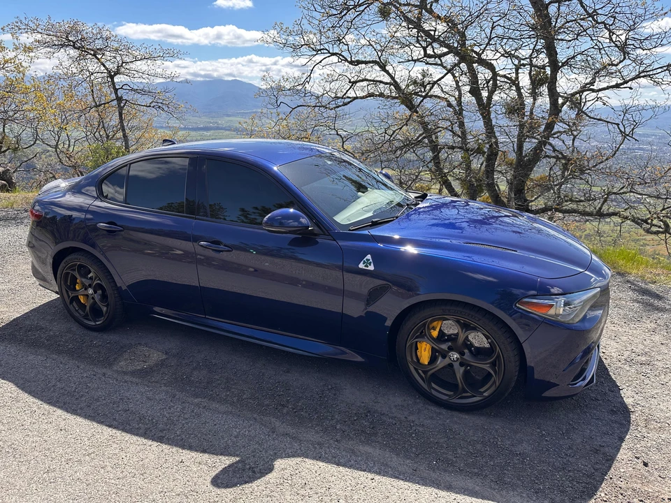 2017 Alfa Romeo Giulia Quadrifoglio - Image 30 of 31