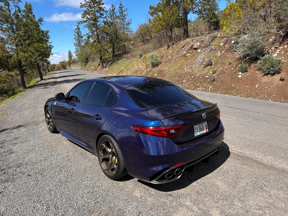 2017 Alfa Romeo Giulia Quadrifoglio - Image 14 of 31