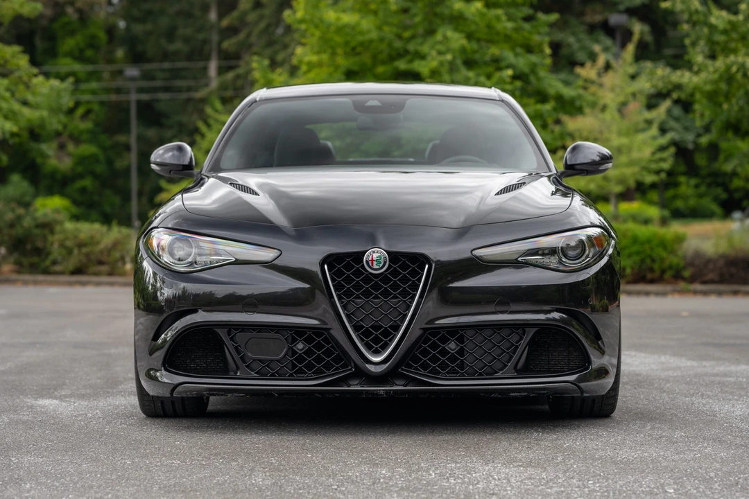 2017 Alfa Romeo Giulia Quadrifoglio - Image 5 of 31