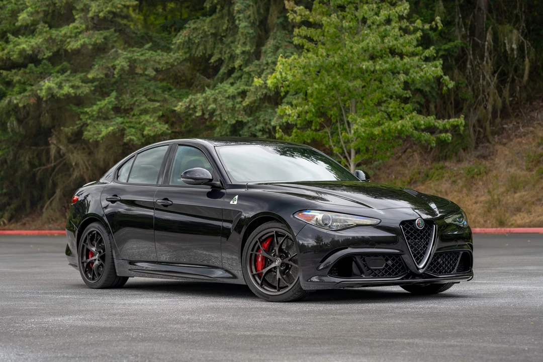 2017 Alfa Romeo Giulia Quadrifoglio - Image 2 of 31