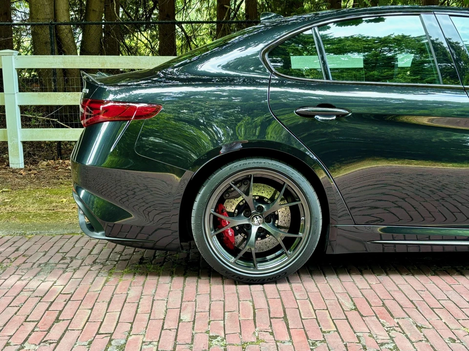 2017 Alfa Romeo Giulia Quadrifoglio - Image 20 of 31