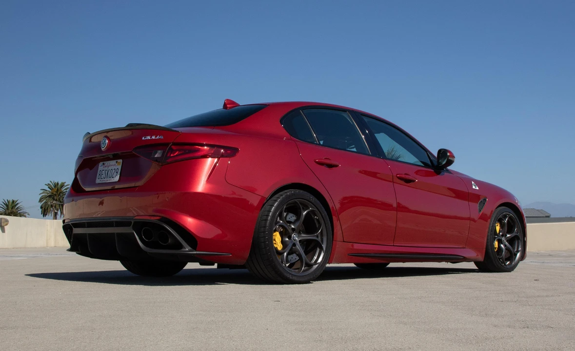 2017 Alfa Romeo Giulia Quadrifoglio - Image 8 of 31