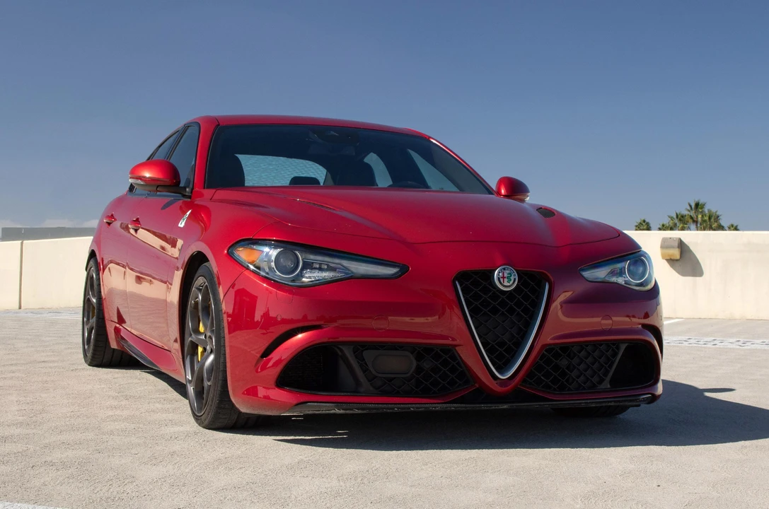 2017 Alfa Romeo Giulia Quadrifoglio - Image 12 of 31
