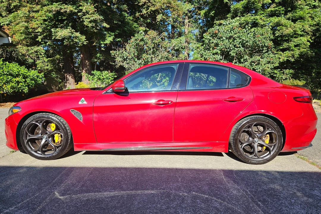 2017 Alfa Romeo Giulia Quadrifoglio - Image 3 of 31