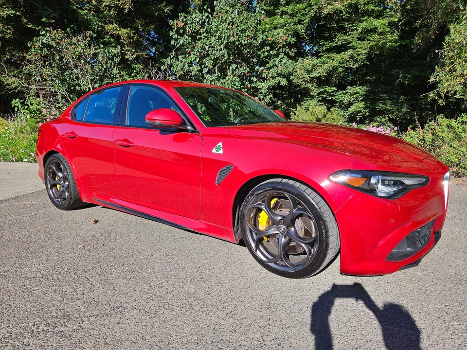 2017 Alfa Romeo Giulia Quadrifoglio - Image 17 of 31