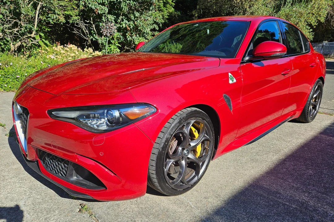 2017 Alfa Romeo Giulia Quadrifoglio - Image 2 of 31