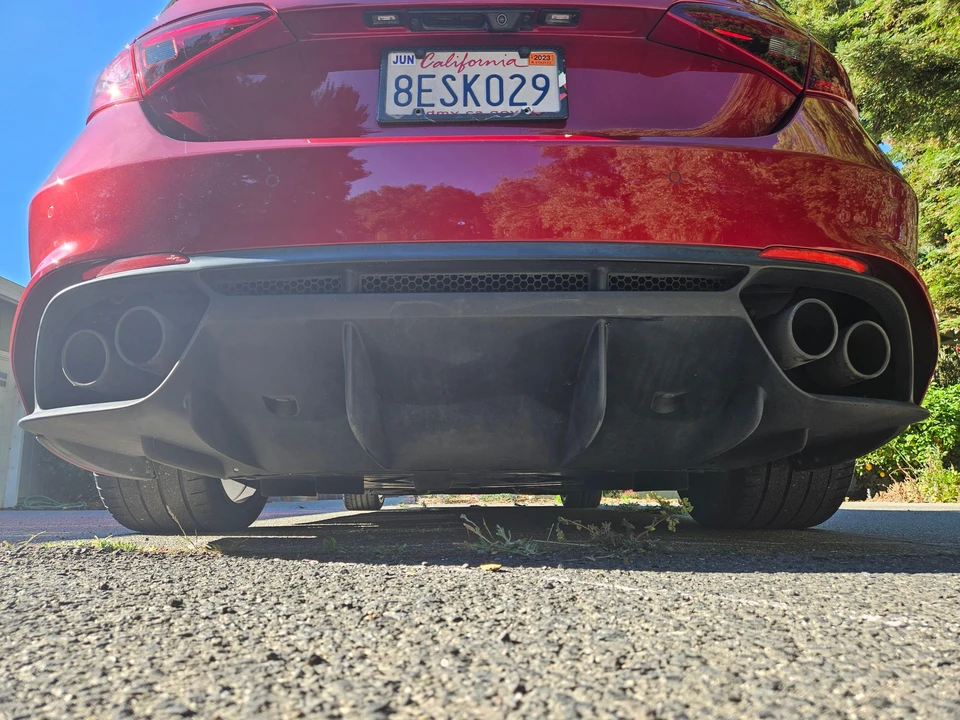 2017 Alfa Romeo Giulia Quadrifoglio - Image 21 of 31