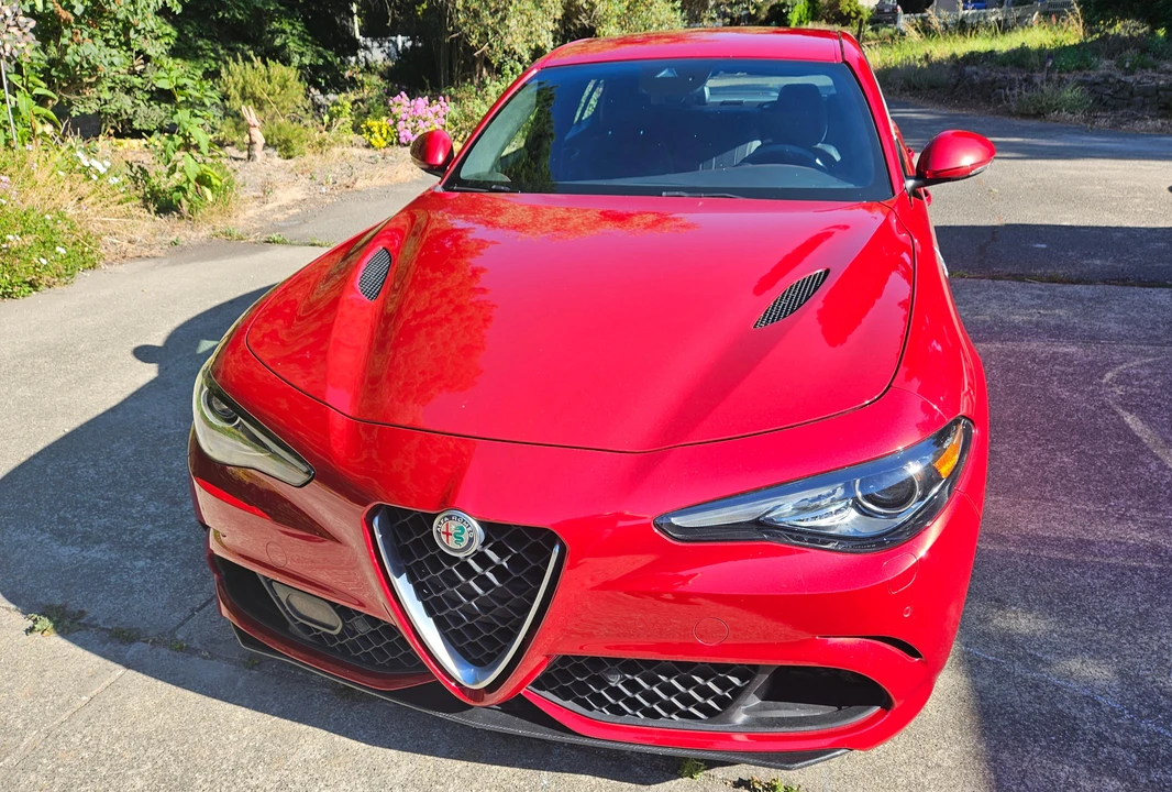 2017 Alfa Romeo Giulia Quadrifoglio - Image 8 of 31