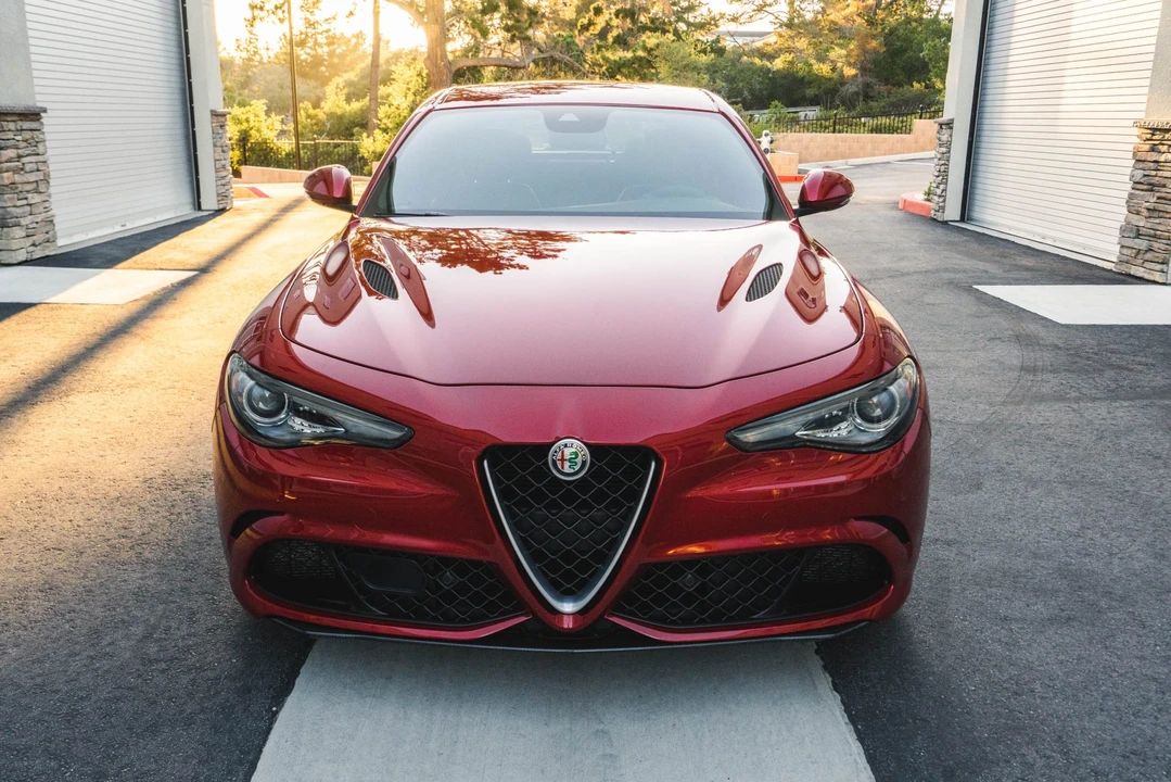 2017 Alfa Romeo Giulia Quadrifoglio - Image 7 of 31