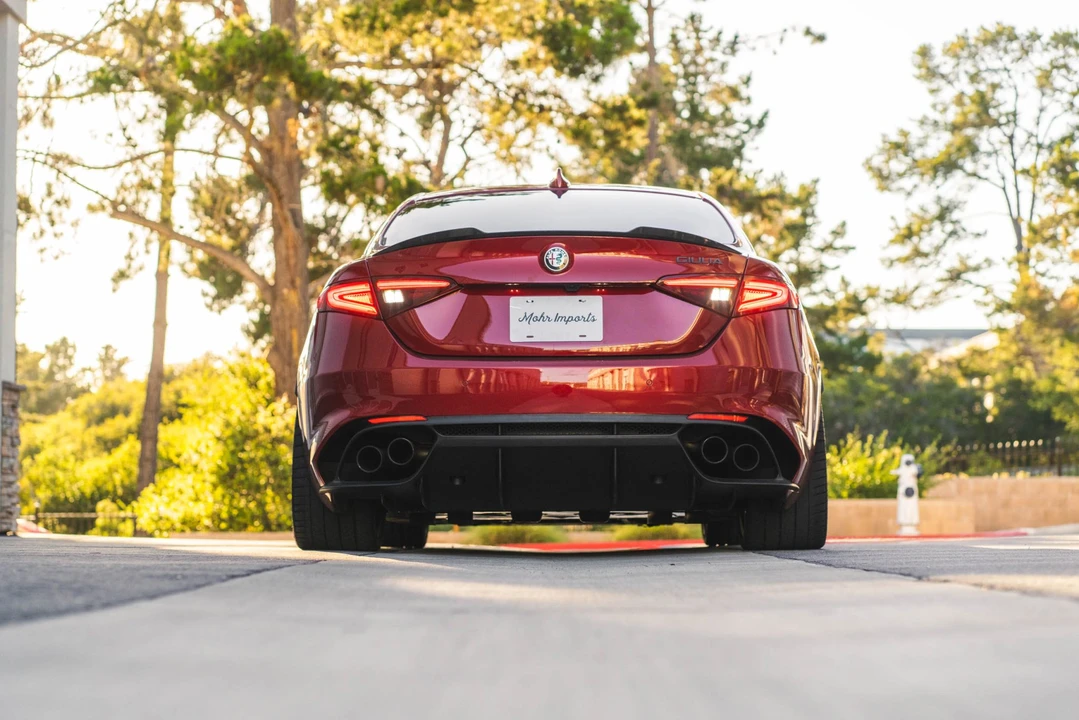 2017 Alfa Romeo Giulia Quadrifoglio - Image 30 of 31