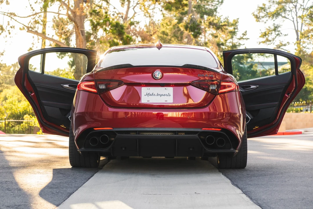 2017 Alfa Romeo Giulia Quadrifoglio - Image 31 of 31