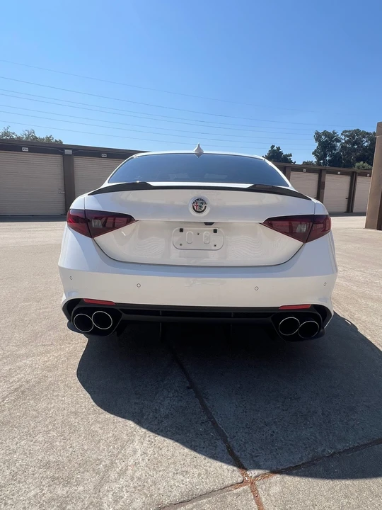 2017 Alfa Romeo Giulia Quadrifoglio - Image 6 of 31