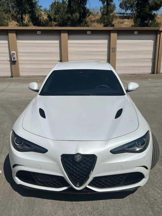 2017 Alfa Romeo Giulia Quadrifoglio - Image 17 of 31