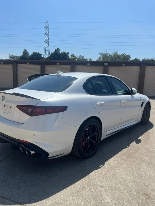 2017 Alfa Romeo Giulia Quadrifoglio - Image 30 of 31