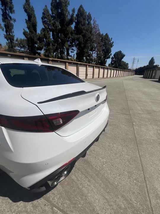 2017 Alfa Romeo Giulia Quadrifoglio - Image 22 of 31