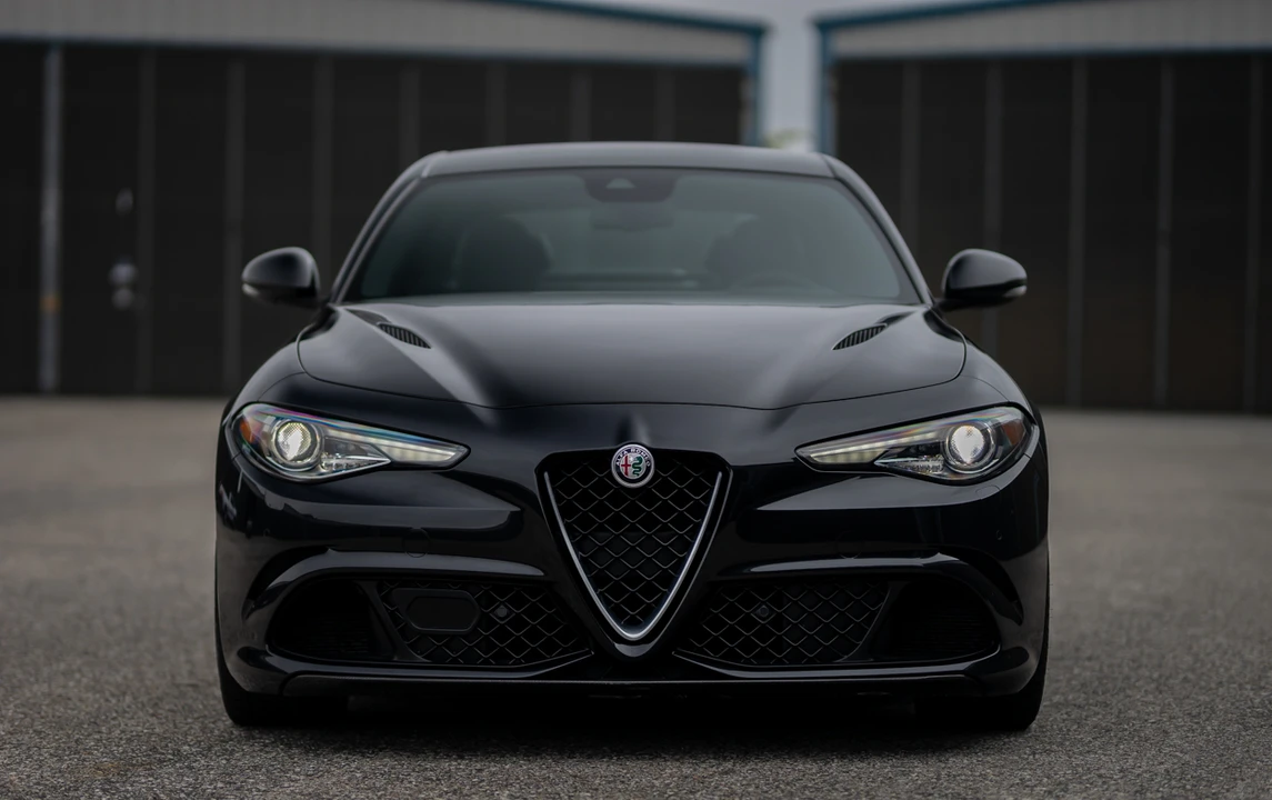 2017 Alfa Romeo Giulia Quadrifoglio - Image 28 of 31