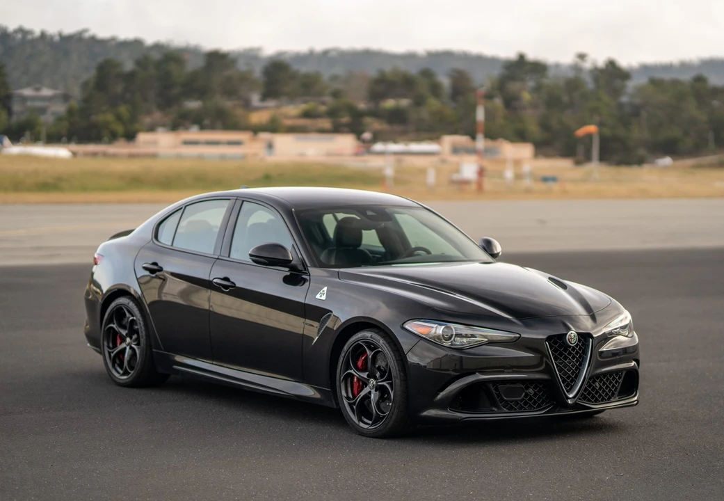 2017 Alfa Romeo Giulia Quadrifoglio - Image 7 of 31