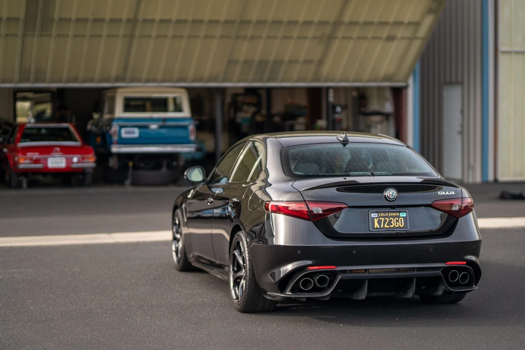 2017 Alfa Romeo Giulia Quadrifoglio - Image 14 of 31