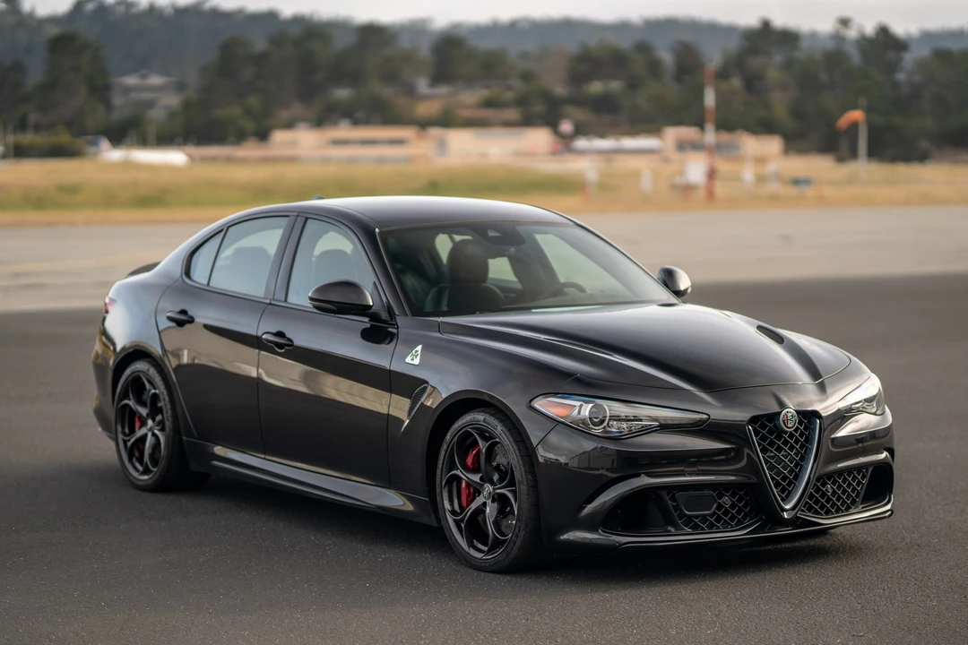 2017 Alfa Romeo Giulia Quadrifoglio - Image 6 of 31