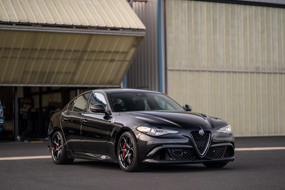 2017 Alfa Romeo Giulia Quadrifoglio - Image 20 of 31