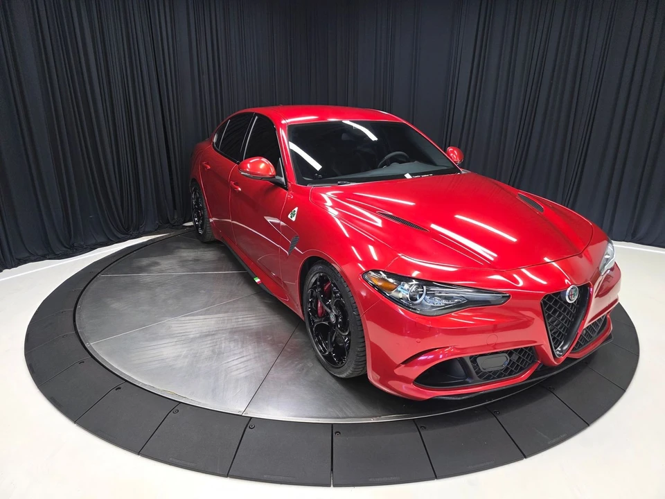 2017 Alfa Romeo Giulia Quadrifoglio - Image 8 of 21