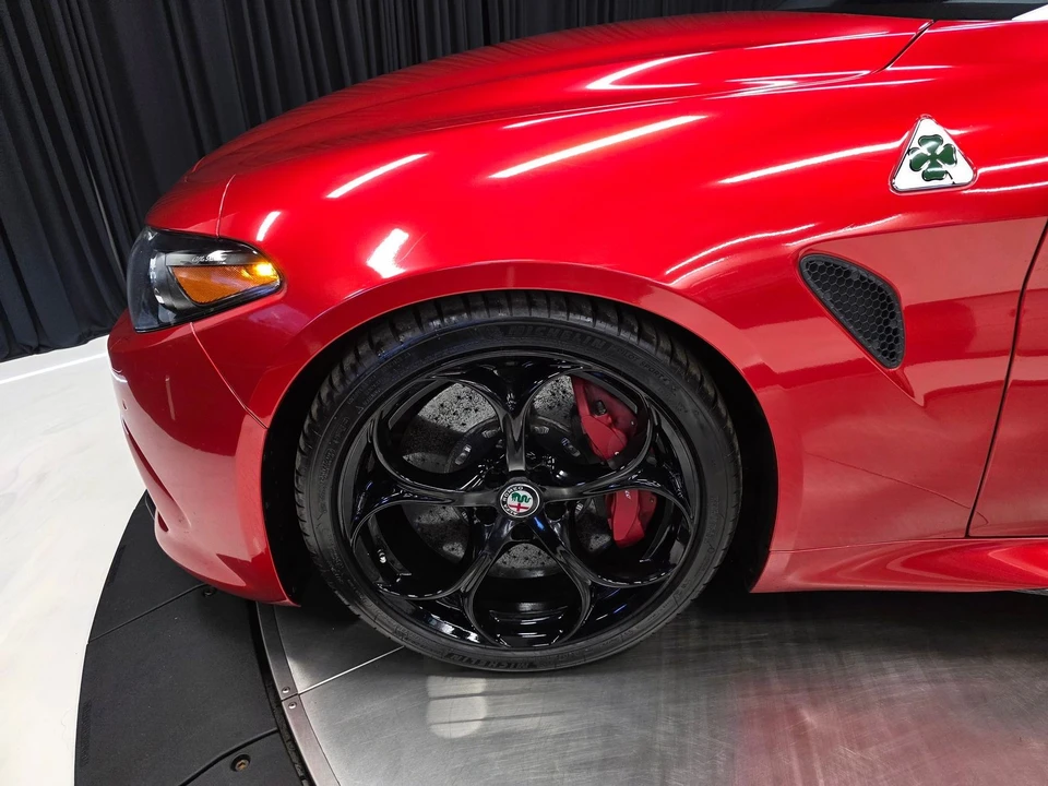 2017 Alfa Romeo Giulia Quadrifoglio - Image 5 of 21