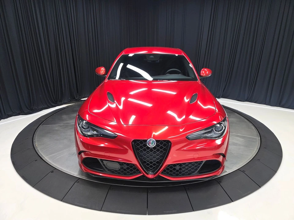 2017 Alfa Romeo Giulia Quadrifoglio - Image 9 of 21