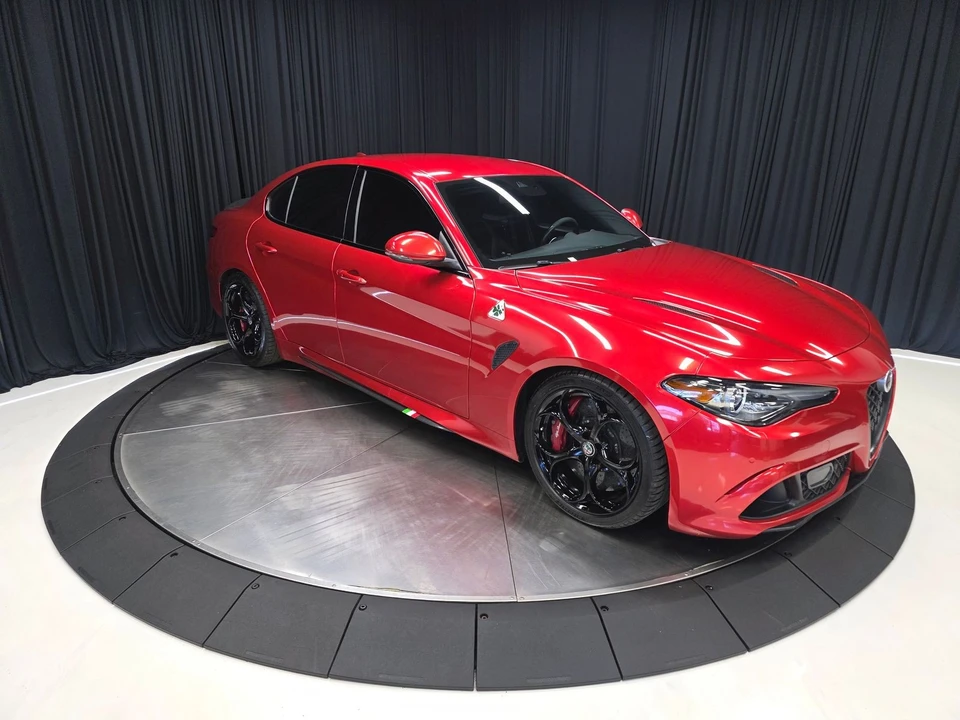 2017 Alfa Romeo Giulia Quadrifoglio - Image 17 of 21