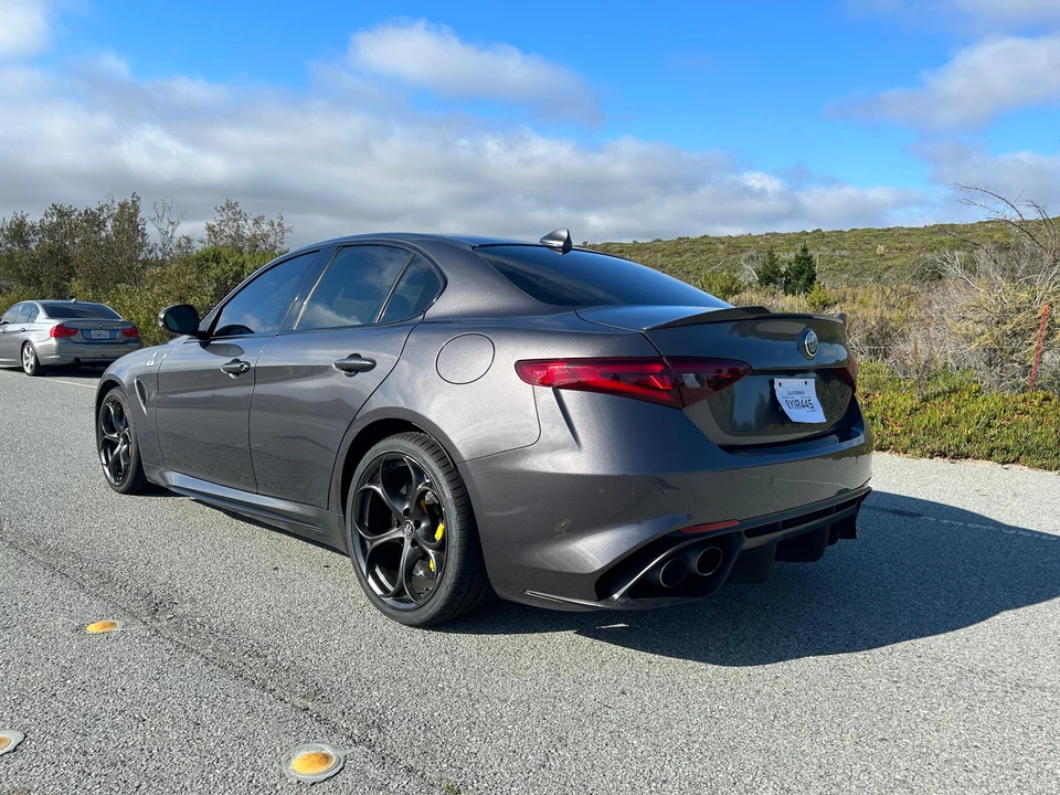 2017 Alfa Romeo Giulia Quadrifoglio - Image 8 of 31