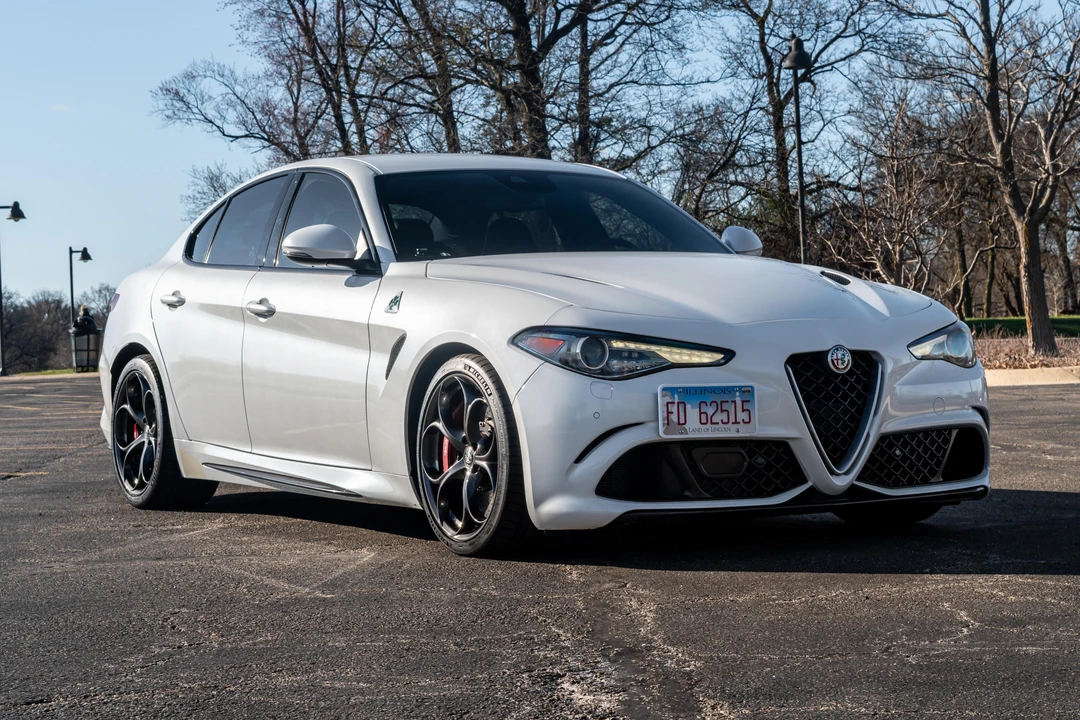 2017 Alfa Romeo Giulia Quadrifoglio - Image 8 of 31