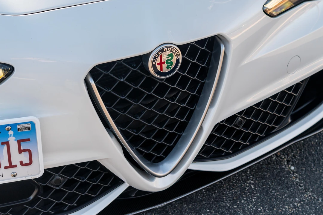 2017 Alfa Romeo Giulia Quadrifoglio - Image 10 of 31