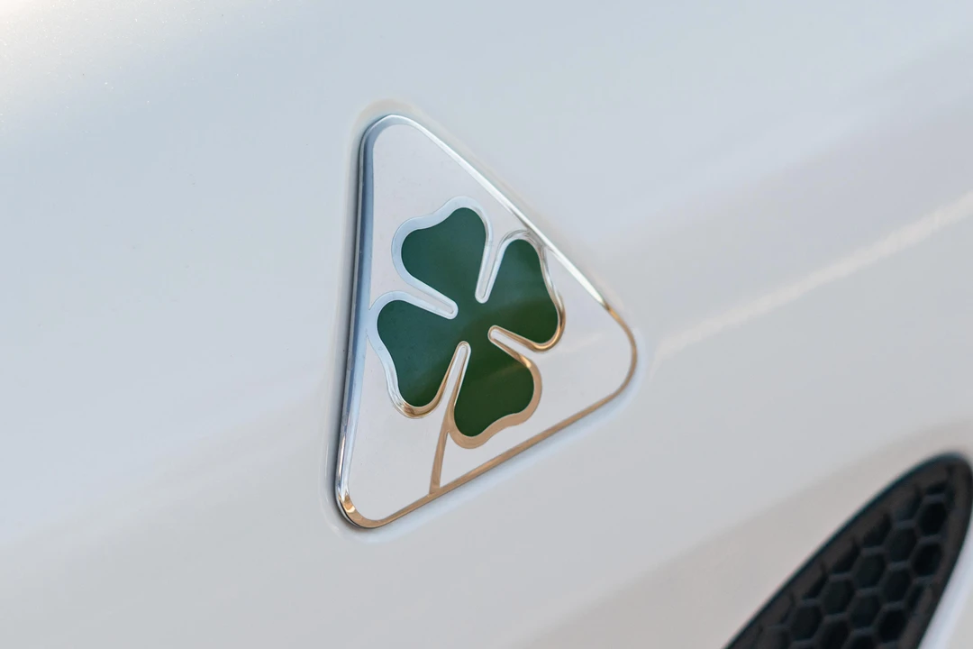 2017 Alfa Romeo Giulia Quadrifoglio - Image 27 of 31