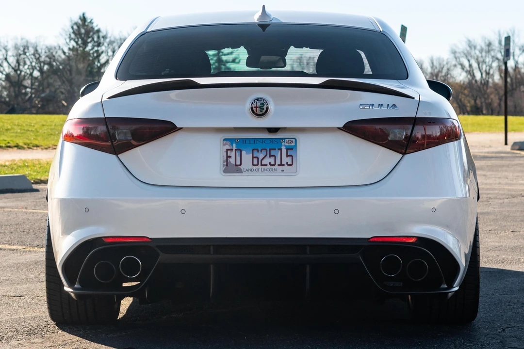2017 Alfa Romeo Giulia Quadrifoglio - Image 5 of 31