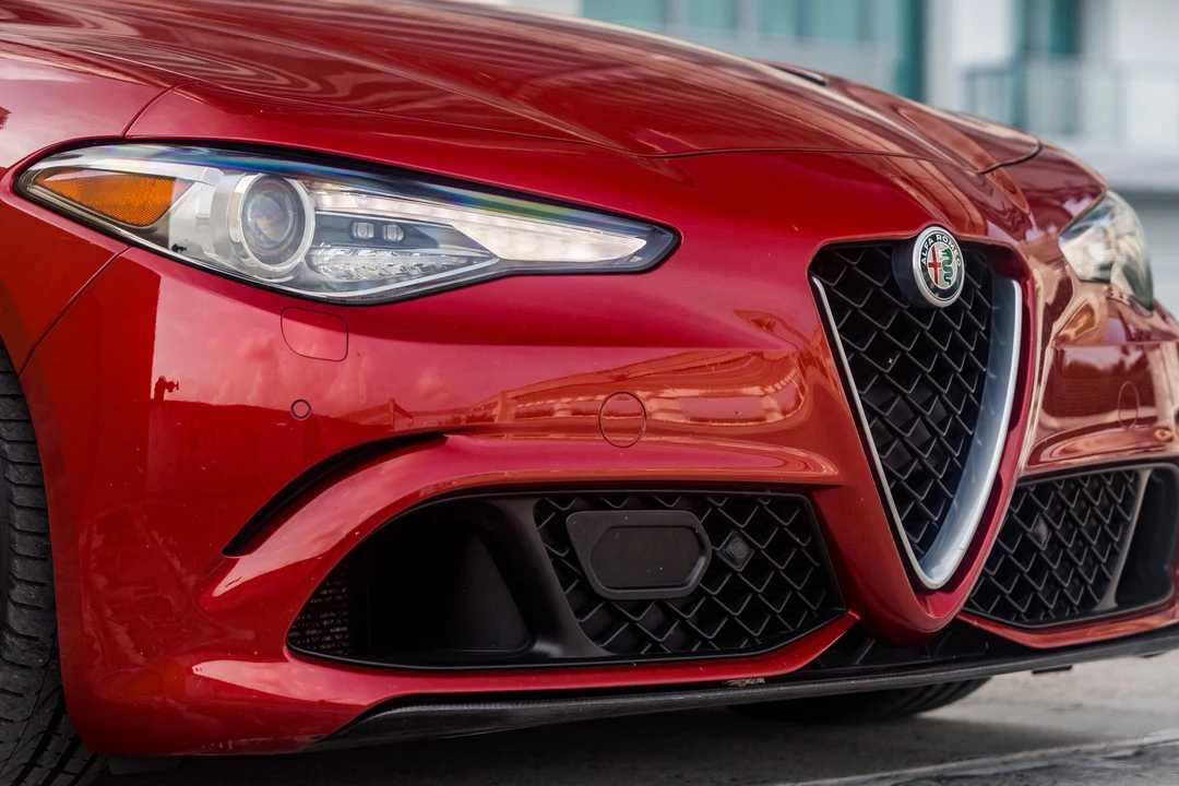 2017 Alfa Romeo Giulia Quadrifoglio - Image 12 of 31