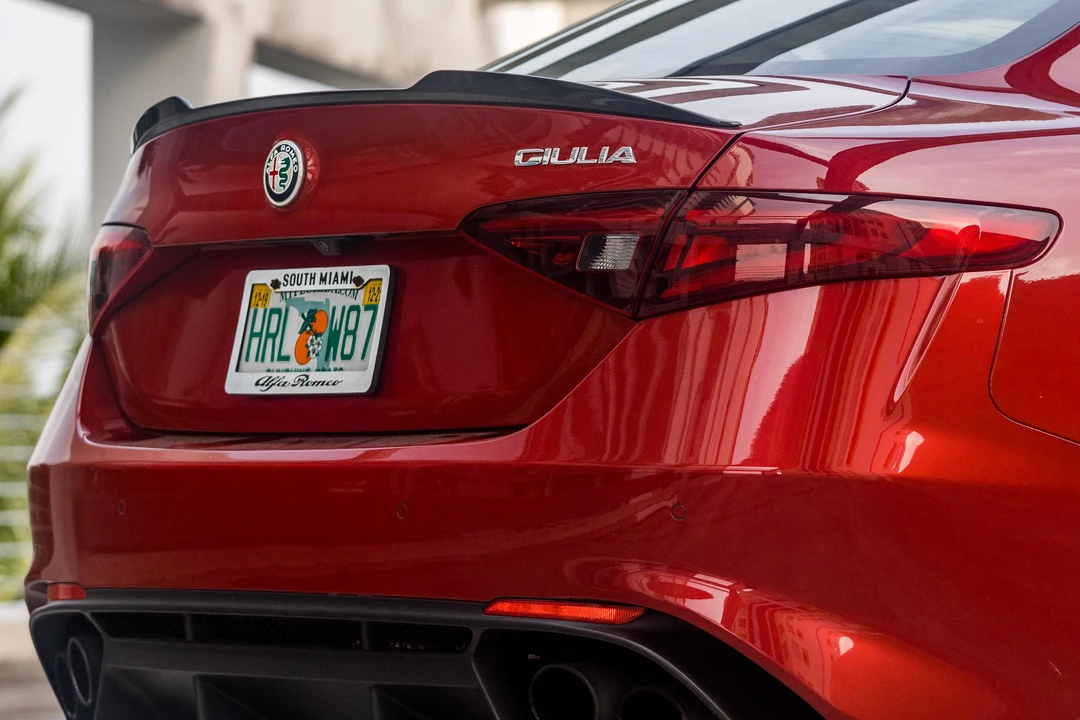 2017 Alfa Romeo Giulia Quadrifoglio - Image 24 of 31