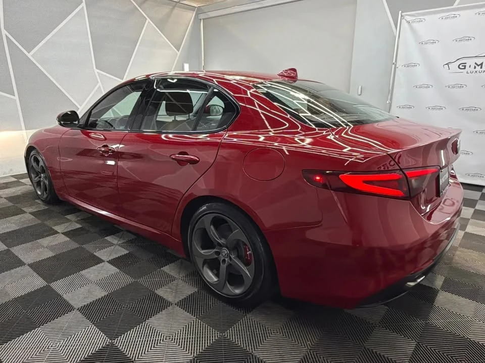 2017 Alfa Romeo Giulia - Image 3 of 19