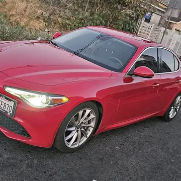 2017 Alfa Romeo Giulia Sedan