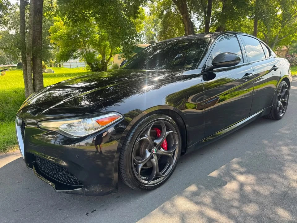 2017 Alfa Romeo Giulia - Image 2 of 13