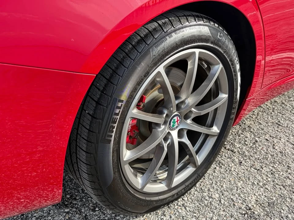 2017 Alfa Romeo Giulia - Image 12 of 20