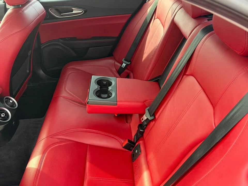 2017 Alfa Romeo Giulia - Image 6 of 20