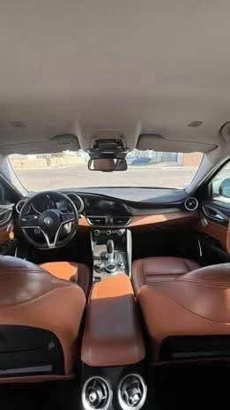 2017 Alfa Romeo Giulia - Image 4 of 7