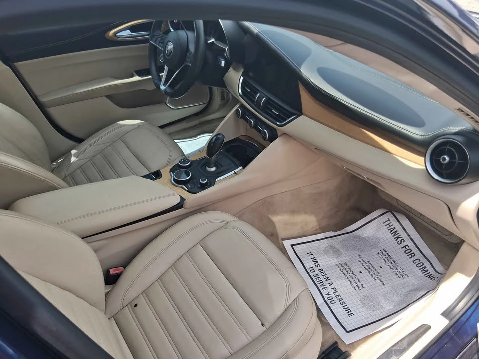 2017 Alfa Romeo Giulia - Image 5 of 6